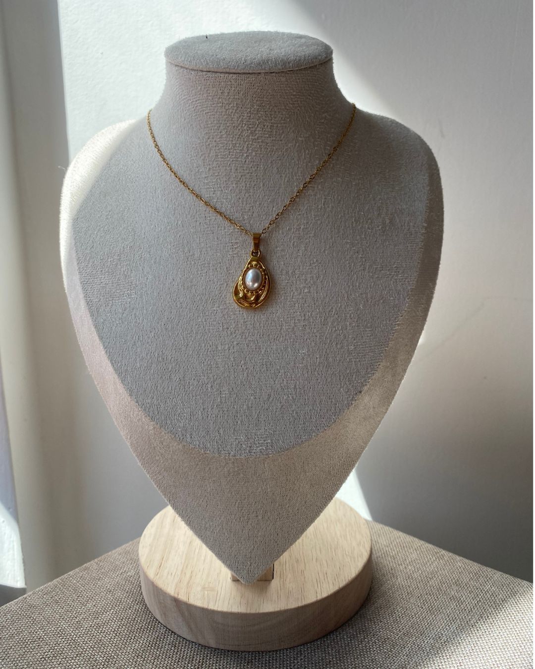 pearl 18k osyter necklace (SEA - 1103)